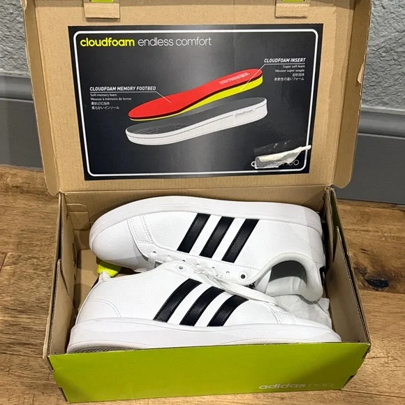 Adidas Cloudfoam White and Black Sneakers - Picture 1 of 5